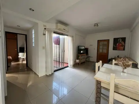 Depto Tipo Casa en Venta de 2 ambientes