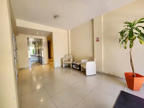 Rodriguez 500, Piso 1