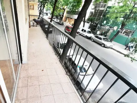ALQUILER DEPTO 3 AMBIENTES CON BALCON EN CABALLITO