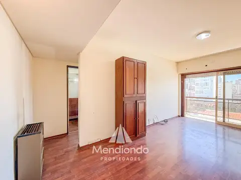 ALQ 24M - HERMOSO Depto 2 amb. Al frente con balcón y lavadero. Microcentro.