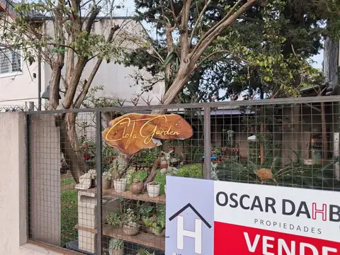 CASA CON PARQUE, Y CALIDOS AMBIENTES