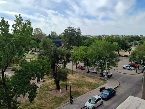 General Conrado Villegas 5400, Piso 2