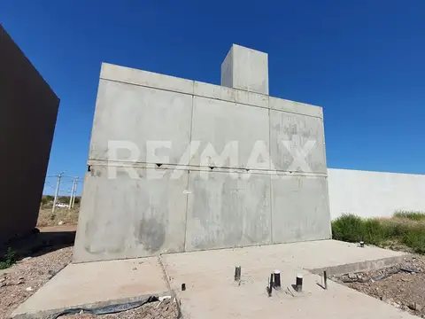 LOTE CON OBRA AVANZADA Y PROYECTO PARA 4 UF AÑELO