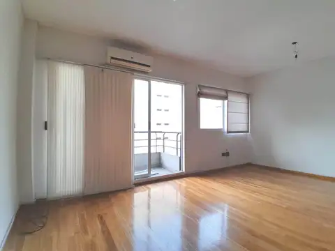 Benjamin Franklin 600, Piso 4