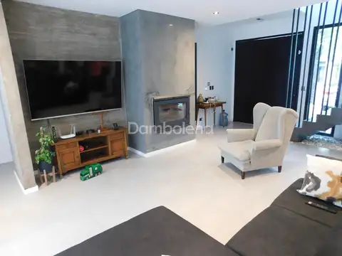 Casa en Venta en El Nacional Club De Campo, USD 430.000