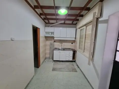 Drysdale 5600, Piso P.B