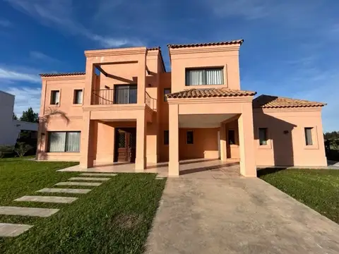 Casa en Venta de 4 dormitorios