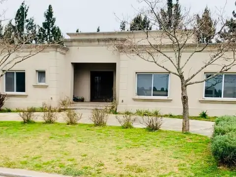 Casa en   alquiler anual