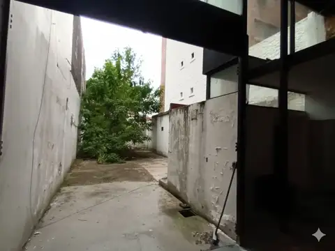 Local en Alquiler 68 años