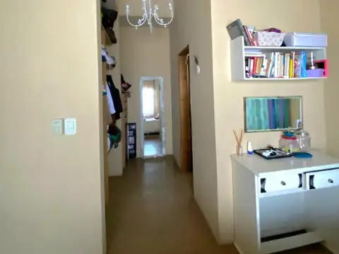 Casa 6 ambientes con 3 baños