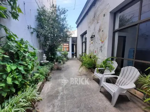 CASA EN LOTE DE 8.66X33.37 EN CRAIG AL 700 - TERRAZA GRAN PATIO DOBLE ALTURA