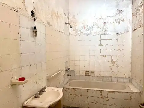 CASA EN VENTA EN PERGAMINO EN ZONA CENTRICA