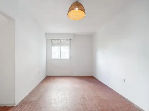 Doctor Eleodoro Lobos 200