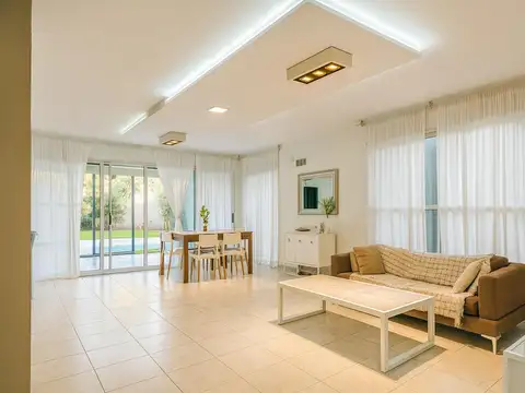 Casa en Venta de 5 dormitorios