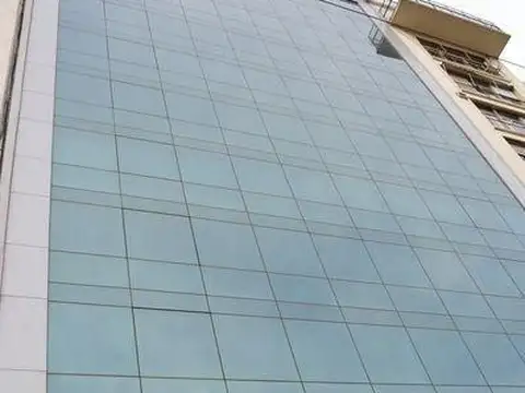 CARLOS PELLEGRINI  al 600