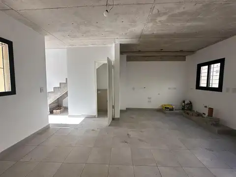 Depto Tipo Casa en Venta en Ituzaingo, USD 113.000