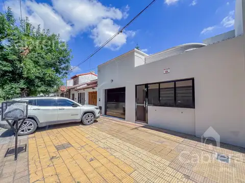 Venta casa 1 dormitorio, La Plata.