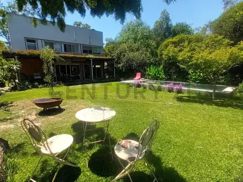 Casa en Alquiler de 3 dormitorios