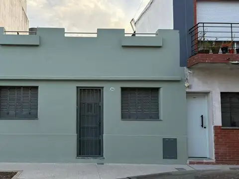 ph tipo casa de 3 ambientes con patio todo en planta baja