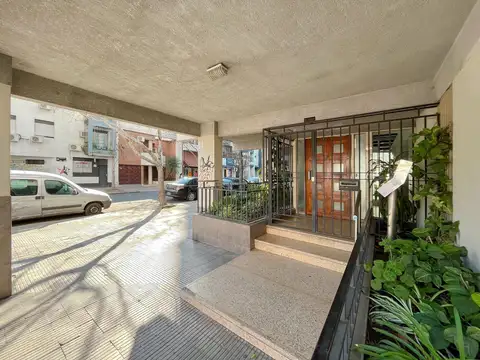 3 de Febrero  al 2400