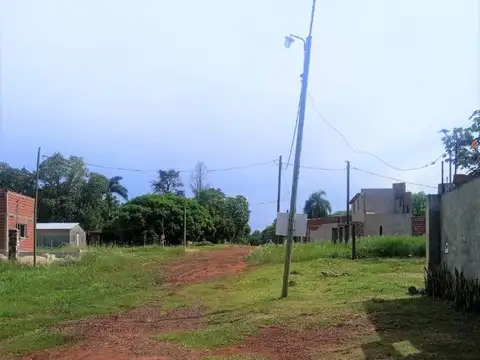(V226) Terreno con muro perimetral - Itaembé Miní