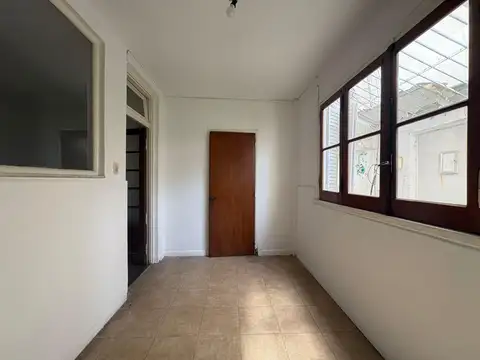 Depto Tipo Casa 5 ambientes con 1 baño