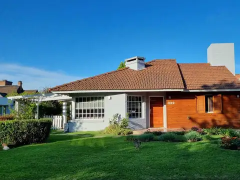 Casa en country Campo Chico 5 ambientes S/N