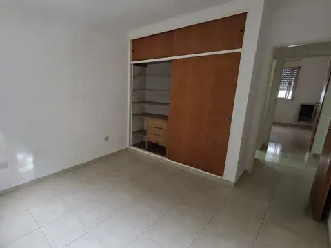 Depto Tipo Casa en Alquiler de 2 dormitorios