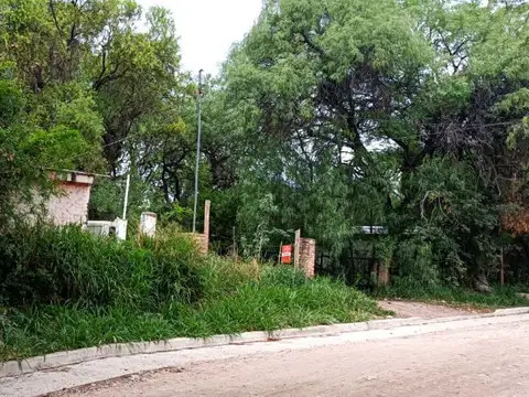 Vendo o Permuto casona en el centro de San Marcos Sierras. EXCELENTE OPORTUNIDAD 