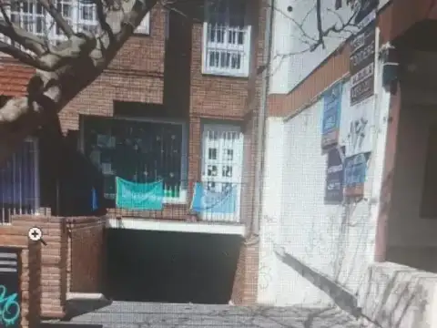Cochera en venta - 15Mts2 - Adrogué, Almirante Brown