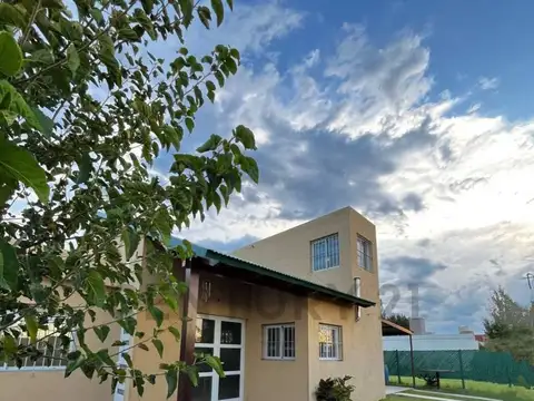 Bartolome mitre 100, Piso 0