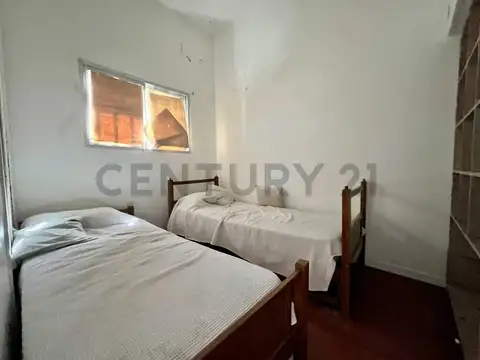 Casa 2 ambientes con 2 baños