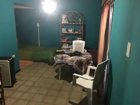 Gral Deheza 300, Piso 1