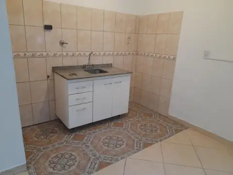 Depto Tipo Casa en Alquiler de 1 dormitorio