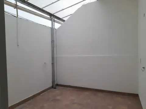 Depto Tipo Casa 2 ambientes con 1 baño