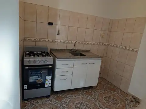 Alquiler Ph 2 Ambientes Frente. Sin Expensas. Mataderos