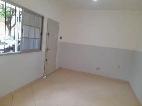 Depto Tipo Casa en Alquiler de 2 ambientes