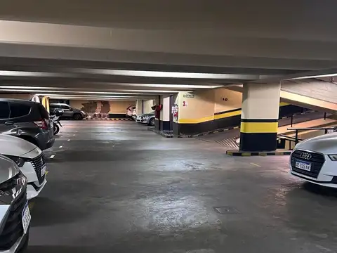 EN VENTA COCHERA EN SAN NICOLÁS