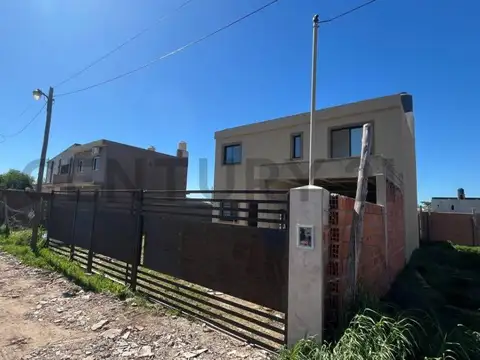 Pasaje de la Virgen 100, Piso 0