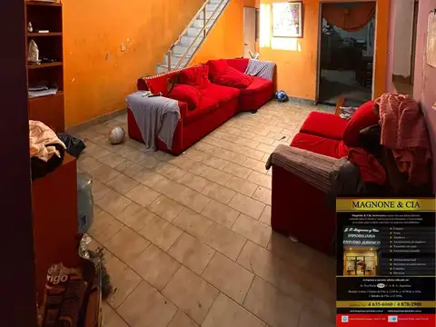 Casa en venta c/ cochera en Villa Lugano