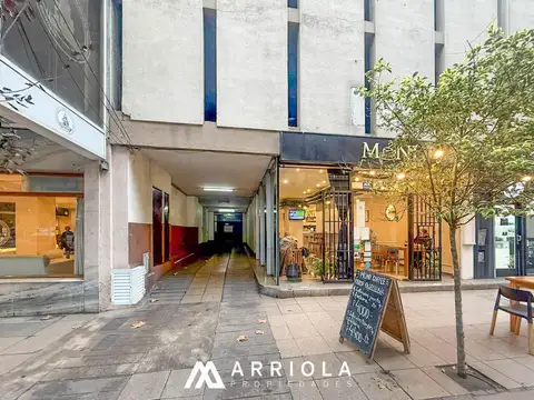 Cochera fija cubierta. Centro. Mar del Plata.