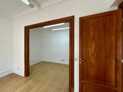 VENTA DEPARTAMENTO EN EDIFICIO BENCICH SEMIPISO