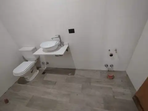 Local en Alquiler en Boca, $ 650.000