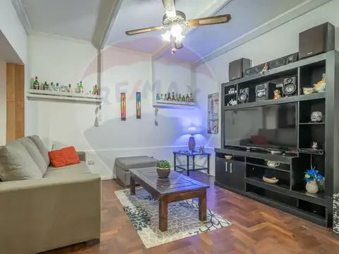 Casa 6 ambientes con 3 baños