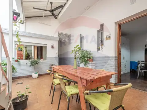 Casa sobre lote Propio con Garage y terraza