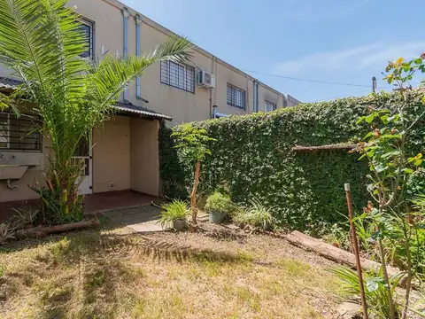 Venta Dúplex 3 amb c jardín y cochera. Ituzaingó