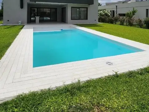 Venta de Casa en Terralagos Canning a Estrenar