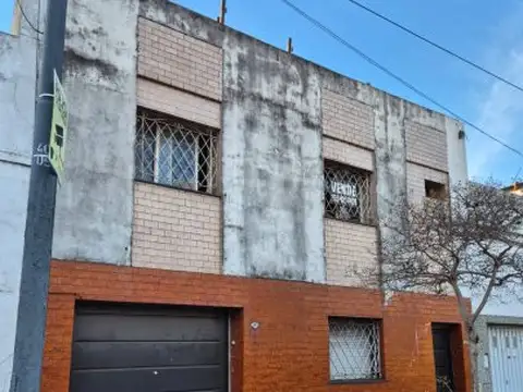 Terreno en Venta en Parque Chacabuco, USD 220.000