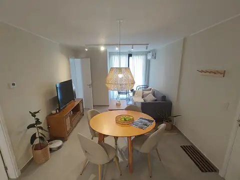 AV. VELEZ SARSFIELD 1300