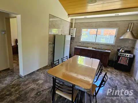 Casa 4 ambientes con 1 baño